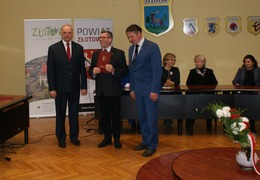  (photo)