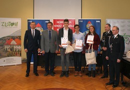  (photo)