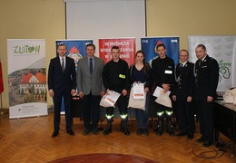  (photo)