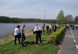  (photo)