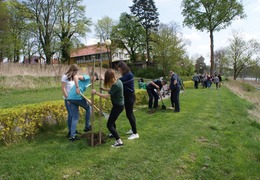 (photo)