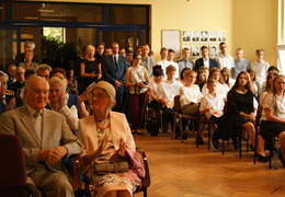  (photo)