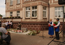  (photo)