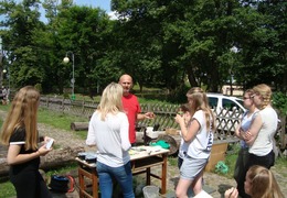  (photo)