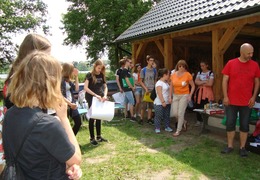  (photo)