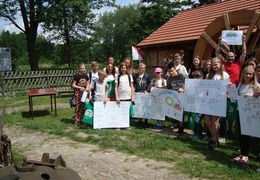  (photo)