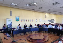  (photo)