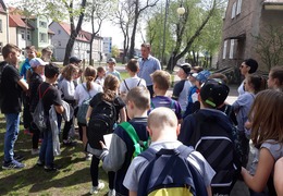  (photo)