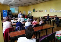  (photo)
