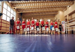  (photo)