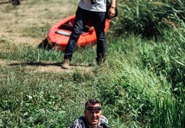  (photo)