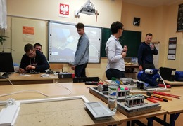  (photo)