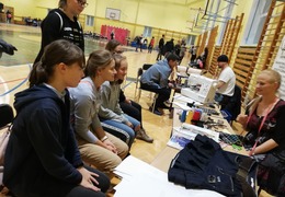  (photo)