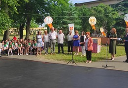  (photo)