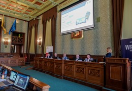  (photo)