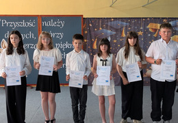  (photo)