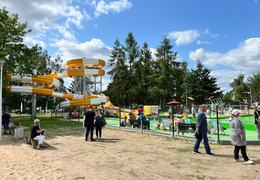  (photo)