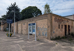  (photo)