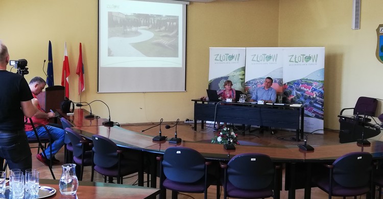 Konferencja prasowa - zdjęcie