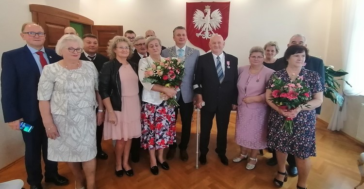 ZŁOTY JUBILEUSZ POŻYCIA MAŁŻEŃSKIEGO - zdjęcie