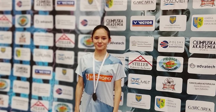 KAMILA SAKOWICZ MISTRZYNIĄ POLSKI W BADMINTONIE - zdjęcie